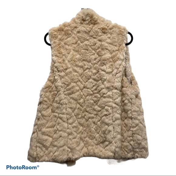 ☀️ Zara kids girls faux fur vest - Picture 2 of 5